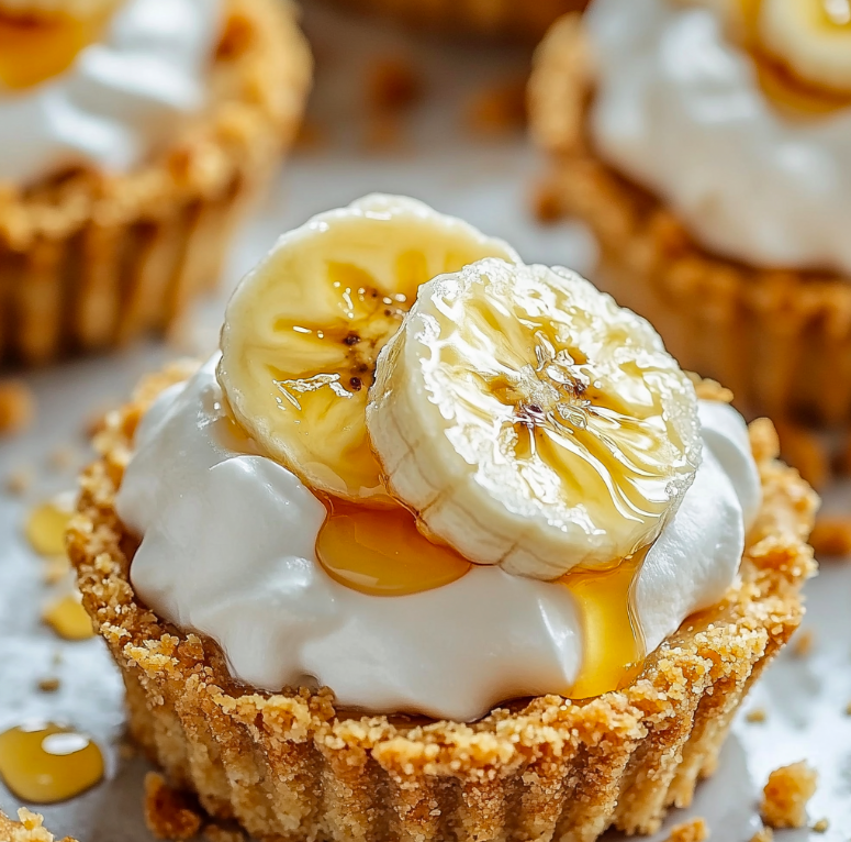 No-Bake Mini Banana Cream Pies: A Quick and Delicious Dessert